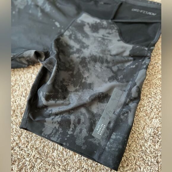 Nike Run Division 4" Dri-Fit ADV Running Black Shorts - Picture 8 of 13